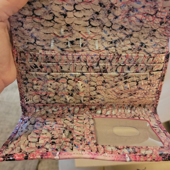 Brahmin Duxbury pink cobra and matching wallet - Picture 3 of 10
